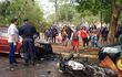 Vándalos quemaron vehículos y motocicletas en la mañana de este miércoles en las adyacencias del Congreso.