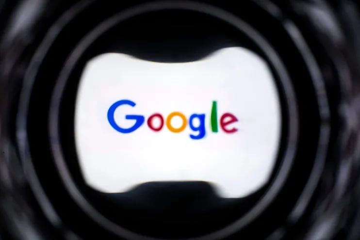 Francia multa a Google con 250 millones de euros, unos 272 millones de dólares.