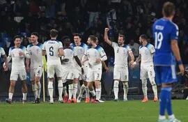 Inglaterra derrotó de visitante a Italia y Harry Kane pasó a ser el máximo goleador de su selección