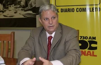 Abogado Diego Troche Robbiani, denunció por prevaricato, por segunda vez, a ministros de Corte.