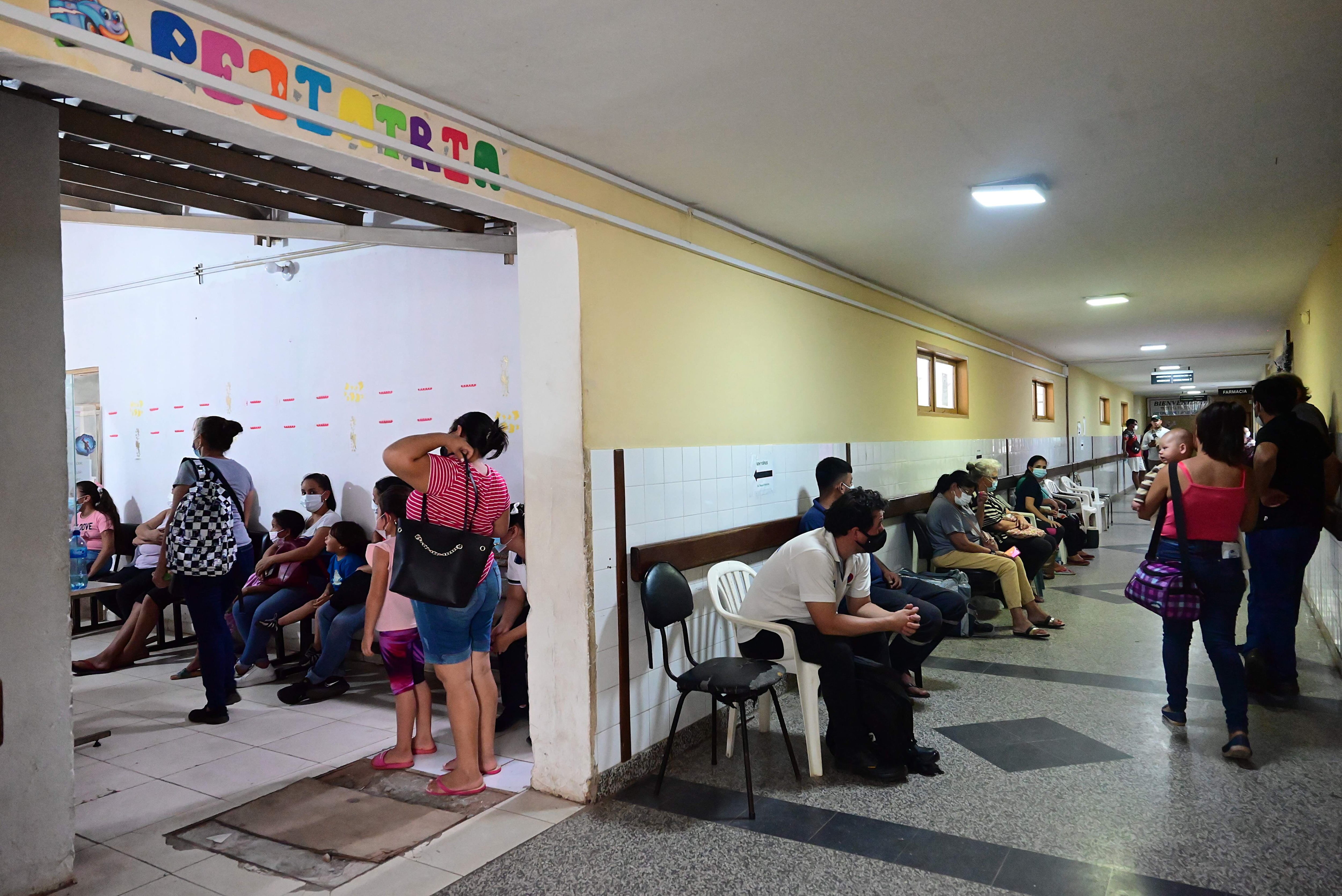Área de Urgencias pediátricas del Hospital Distrital de Ñemby. 