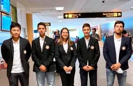 Baek, Fortlage, G. Fernández, F. Fernández, y Acosta van a Quito.