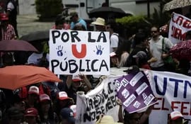 estudiantes-manifestacion-costa-rica-93328000000-1628124.JPG