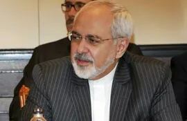 el-viceministro-de-asuntos-exteriores-y-vicejefe-negociador-irani-abas-araqchi-durante-una-reunion-celebrada-en-oman-efe-204208000000-1155299.jpg