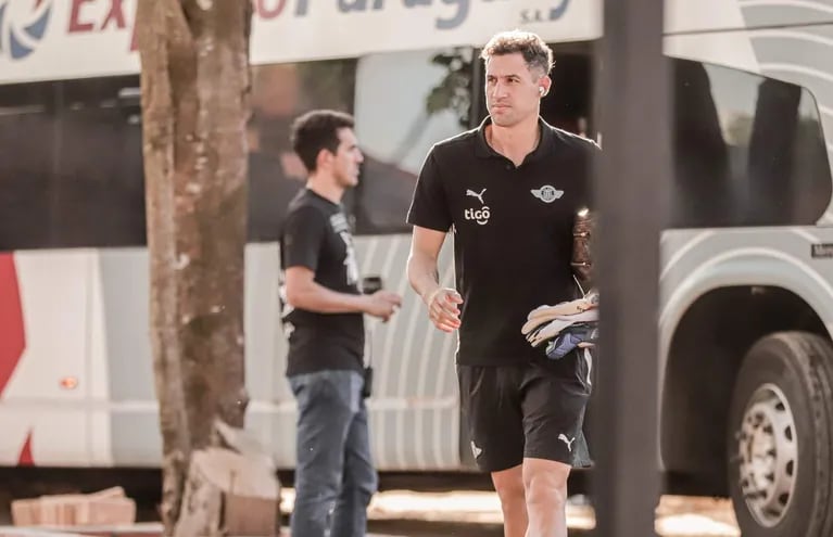 Martín Andrés Silva Leites (39 años), jugará otra temporada en Libertad.
