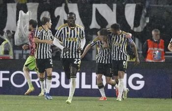 Juventus empató 3-3 con Bologna