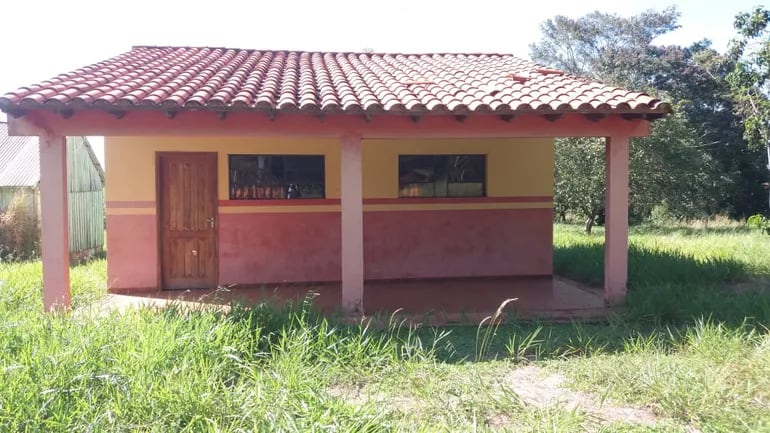 Escuela San Felipe y Santiago, en la colonia Yeruti, Curuguaty.