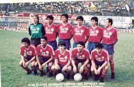 Equipo campeón del  torneo República 1990, que logró  la clasificación a la Copa Libertadores.