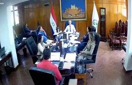 El Consejo de Administración del Instituto de Previsión Social durante su sesión del pasado miércoles.