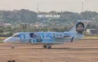 Tango D10s, el avión que rinde homenaje a Maradona se encuentra en el aeropuerto Silvio Pettirossi (Foto: Christian Villalba)