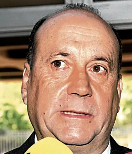 Óscar Salomón (ANR, Añetete), presidente de la Cámara de Senadores no logra asegurar la mayoría para su reelección.