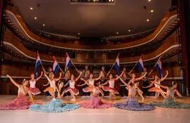 Un numeroso elenco de bailarines subirá a escena con “Asunción de mis amores”, junto a músicos y cantantes.