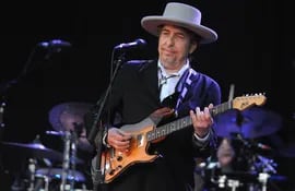Bob Dylan durante un concierto en Francia, en 2012.