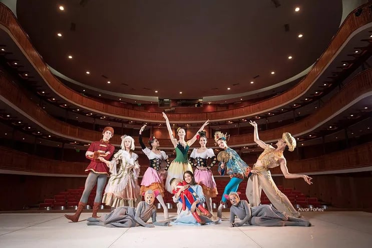El Ballet Clásico y Moderno Municipal presentará el segundo acto de "El Cascanueces", desde mañana en el Teatro Municipal.
