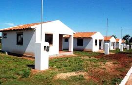 las-viviendas-sin-terminar-que-fueron-inauguradas-el-viernes-28-de-agosto-por-la-gobernacion-de-misiones-y-la-municipalidad-de-santiago-no-cuentan-193350000000-1371112.jpg