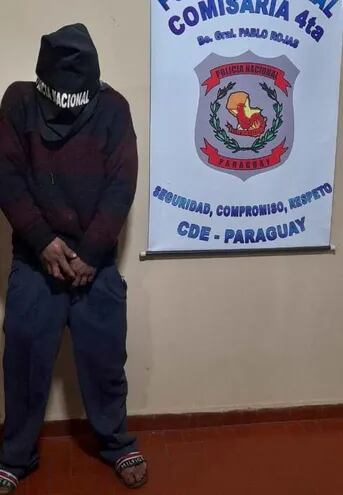 Junior Javier Imbachi Galeano, detenido y luego trasladado a la Dirección de Policía del Alto Paraná.