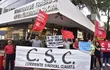 La Corriente Sindical Clasista (CSC) se manifestó hoy frente al Ministerio de Trabajo ante la fuga de amoníaco en la fábrica de Ochsi.