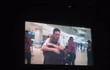 Escena de la película en la que Juan se despide de su madre en el aeropuerto Silvio Pettirossi.