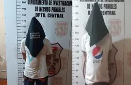 Dos presuntos asaltantes fueron detenidos por personal del departamento de Investigación de Central.