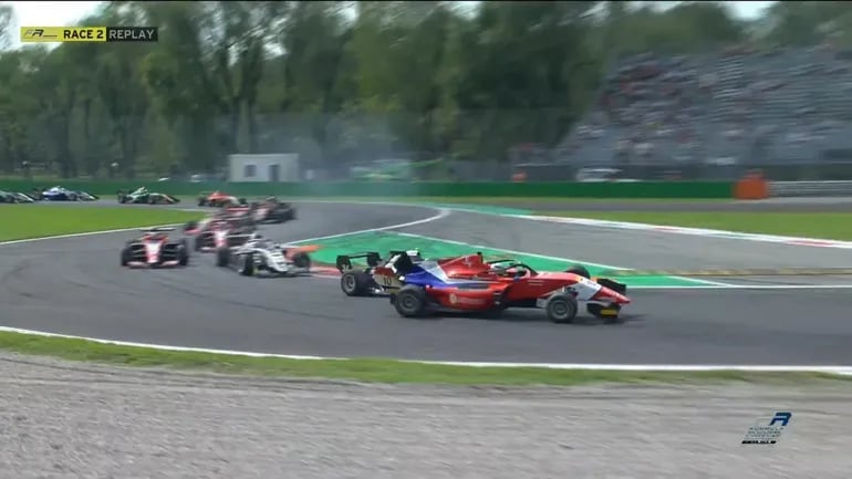 El accidente y abandono de Joshua Duerksen en Monza durante la Fórmula 3 Regional Europea.