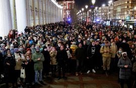 Manifestantes rusos contra la invasión de Ucrania en San Petersburgo, Rusia, febrero de 2022 (Foto: Reuters).