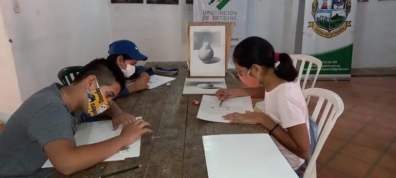 Impulsan formación artística en Yaguarón y cuentan con cursos para niños, jóvenes y adultos.