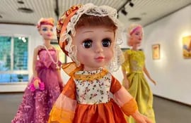 La exposición de muñecas está habilitada en el Centro Paraguayo Japonés.