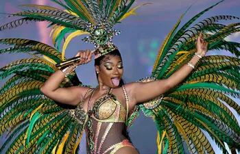 Enfundada en un traje de Carnaval, la rapera Megan Thee Stallion se presentó en la última noche de Rock in Río.