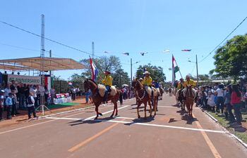 El distrito de Maracaná festejó su 6º aniversario con un colorido desfile.