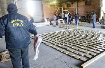 la-policia-argentina-desbarato-la-banda-de-traficantes-y-requiso-marihuana-foto-de-clarin-235803000000-1568600.jpg