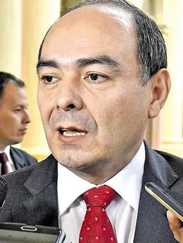 Antonio Rivas Palacios, exministro de Relaciones Exteriores. Un decreto lo confirma como nuevo  embajador en Chile.