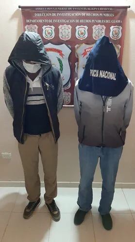 Los detenidos Francisco Delgado López (67) y Fabio Alcides Bogado Romero (42), sospechosos de intento de homicidio en Iturbe. (Gentileza Policía Nacional).