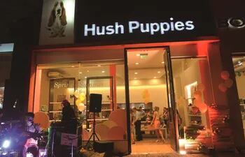lo-ultimo-de-hush-puppies-ya-esta-disponible-en-todas-sus-tiendas-en-setiembre-pasado-la-firma-mostro-las-primicias-en-calzados-en-el-local-de-avia-234156000000-1383025.jpg