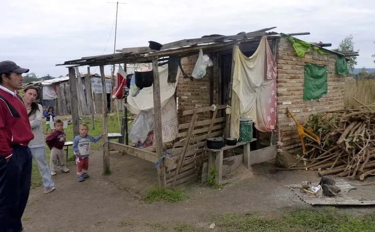 Alrededor de 414.000 compatriotas están en la franja de la pobreza extrema en Paraguay, y subsisten con menos de G. 11.500 al día