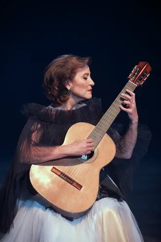 La guitarrista paraguaya Berta Rojas.