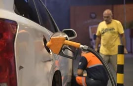 Es inminente la suba de los precios de los combustibles, explicaron desde Apesa.
