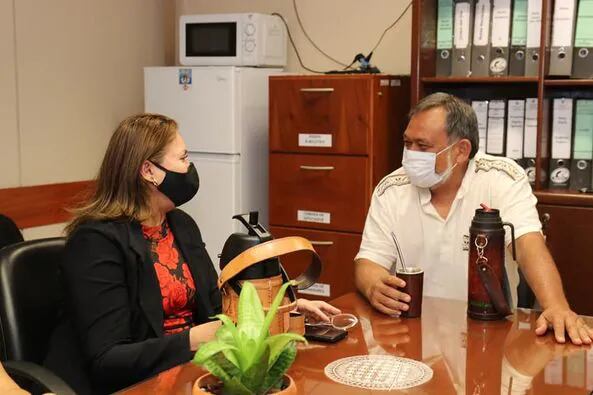 La presidenta del Indert, Abog. Gail Yaluff, se reunió con el senador Sixto Pereira, sobre el caso Toryvete.