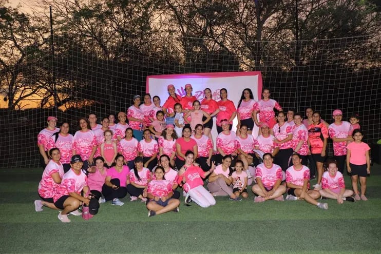 El objetivo del encuentro, organizado por un grupo de mujeres sin ánimos de lucro, es hacer divertida la jornada en donde pueden informarse acerca de cómo prevenir y estar atentas a los síntomas del cáncer de mama. Imagen archivo.