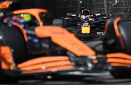 El Red Bull Racing del piloto neerlandés Max Verstappen en la sesión clasificatoria del Gran Premio de Emilia-Romaña en el Autódromo Internacional Enzo e Dino Ferrari, en Imola, Italia.