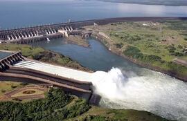 Central hidroeléctrica paraguayo/brasileña Itaipú.
