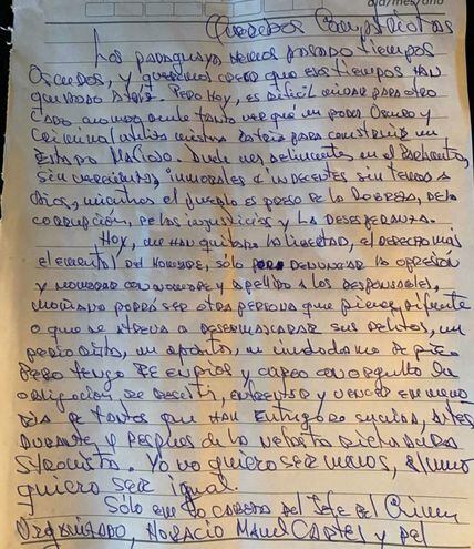 Carta de Efraín Alegre leída durante manifestación frente a la Fiscalía.