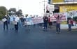 Manifestación frente a la sede de la Municipalidad de Ñemby este sábado 20 de junio.