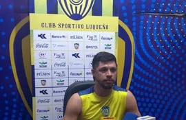 Rodrigo Rojas tuvo su segundo día de entrenamiento con el Sportivo Luqueño