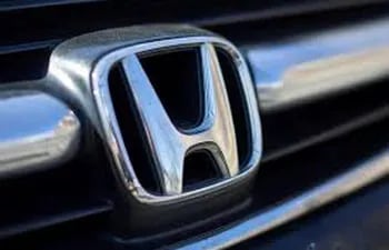 El fabricante nipón de vehículos Honda Motor anunció este miércoles que suspenderá el ensamblaje de automóviles en su planta de Argentina. (Imagen de archivo EFE).