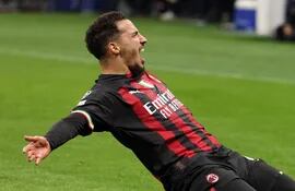 Milan gana con el gol de Ismael Bennacer