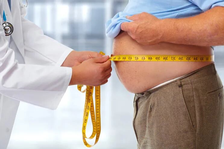 Desde hace tiempo se sabe que la obesidad es un factor de riesgo para el cáncer pero, hasta ahora, la mayoría de los estudios no han analizado si ese riesgo es igual en hombres y en mujeres.