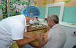 Autoridades sanitarias de Misiones exhortan a la población acudir a los centros vacunatorios para inmunizarse contra el covid-19.