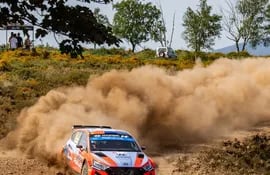 Fabrizio Zaldívar tuvo una buena primera etapa en el Rally de Portugal