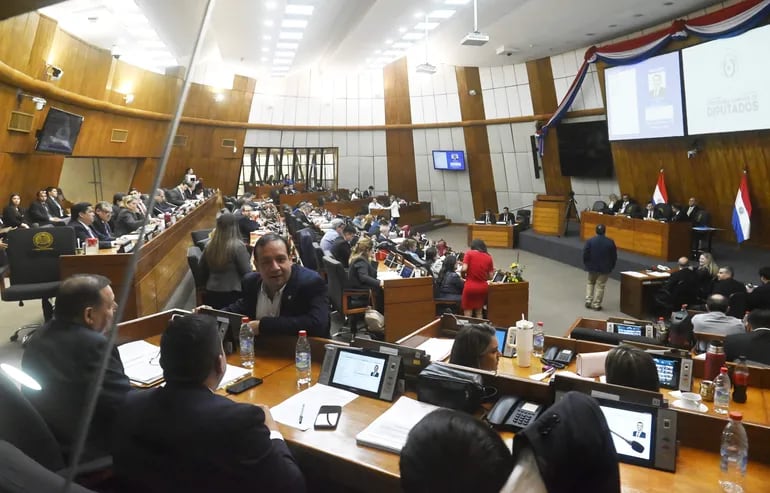 Sesión de la Cámara de Diputados realizada ayer.