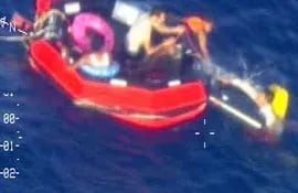 la-armada-maltesa-pudo-rescatar-a-varios-inmigrantes-luego-del-naufragio-en-el-mar-mediterraneo-afp-212353000000-612924.jpg